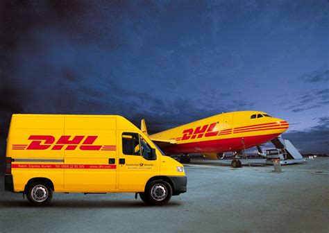 DHL .